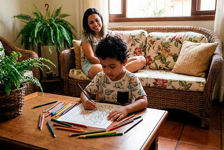 Criança Colorindo